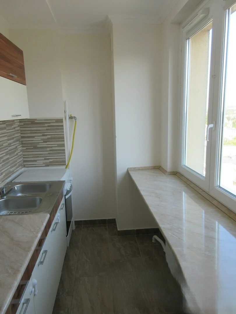 Eladó panel lakás Székesfehérváron - Kép 7