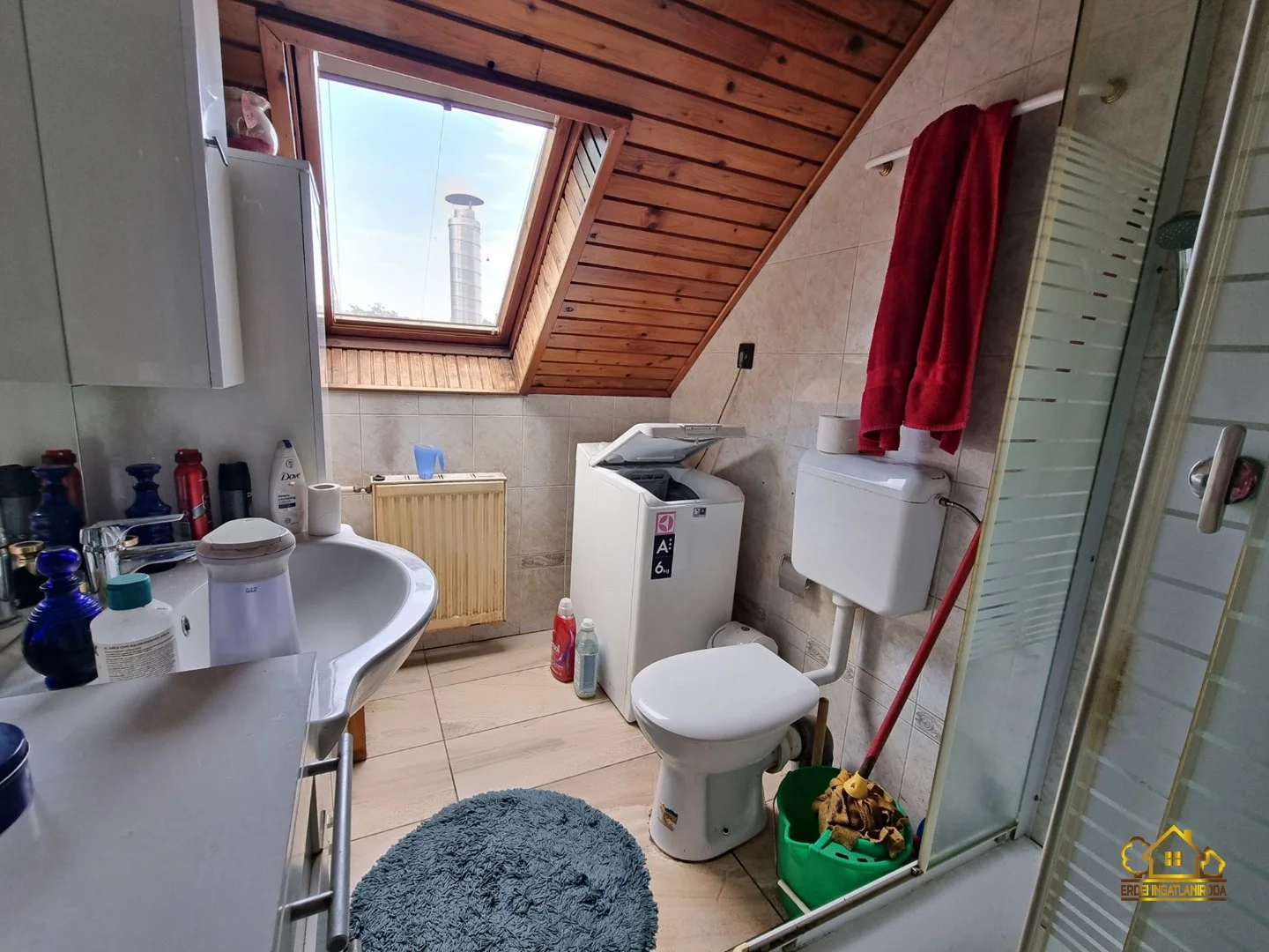 Eladó családi ház Budapest 21. ker.en - Kép 11