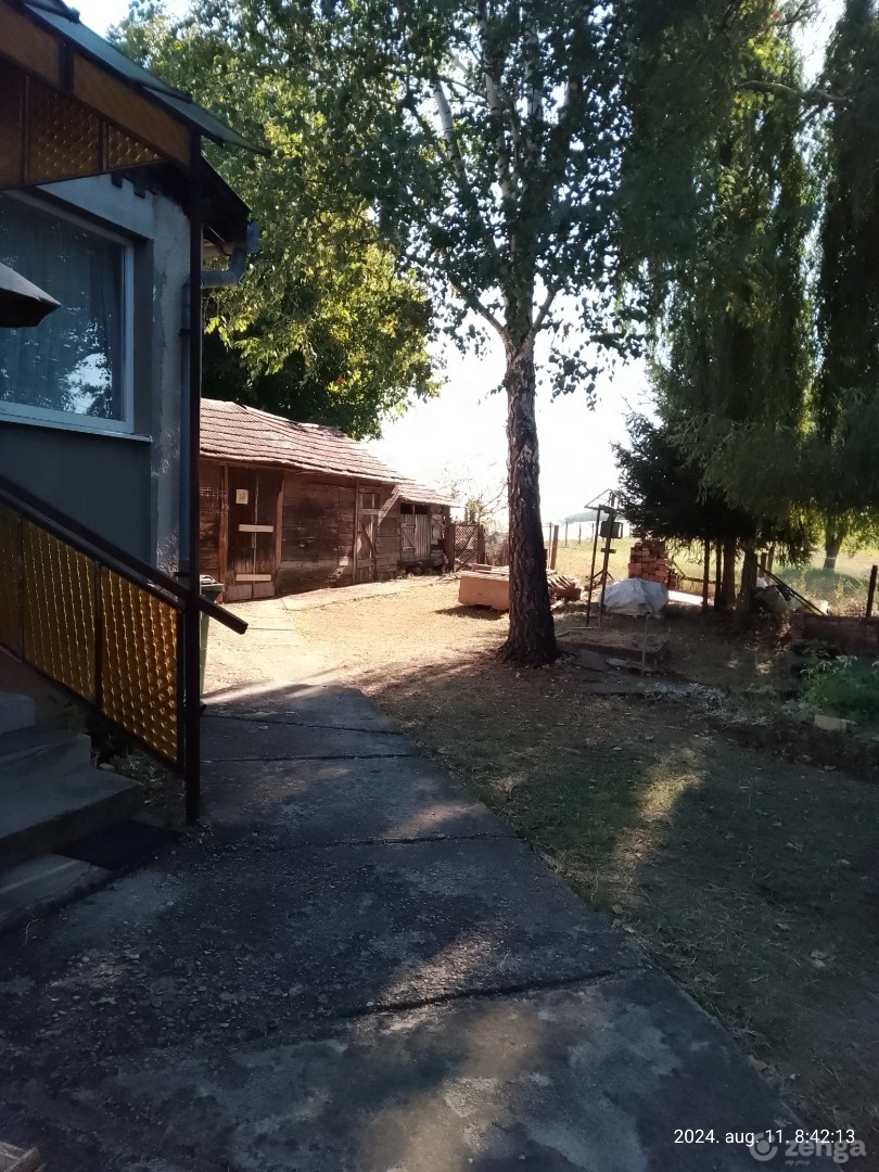 Eladó családi ház Hugyagon