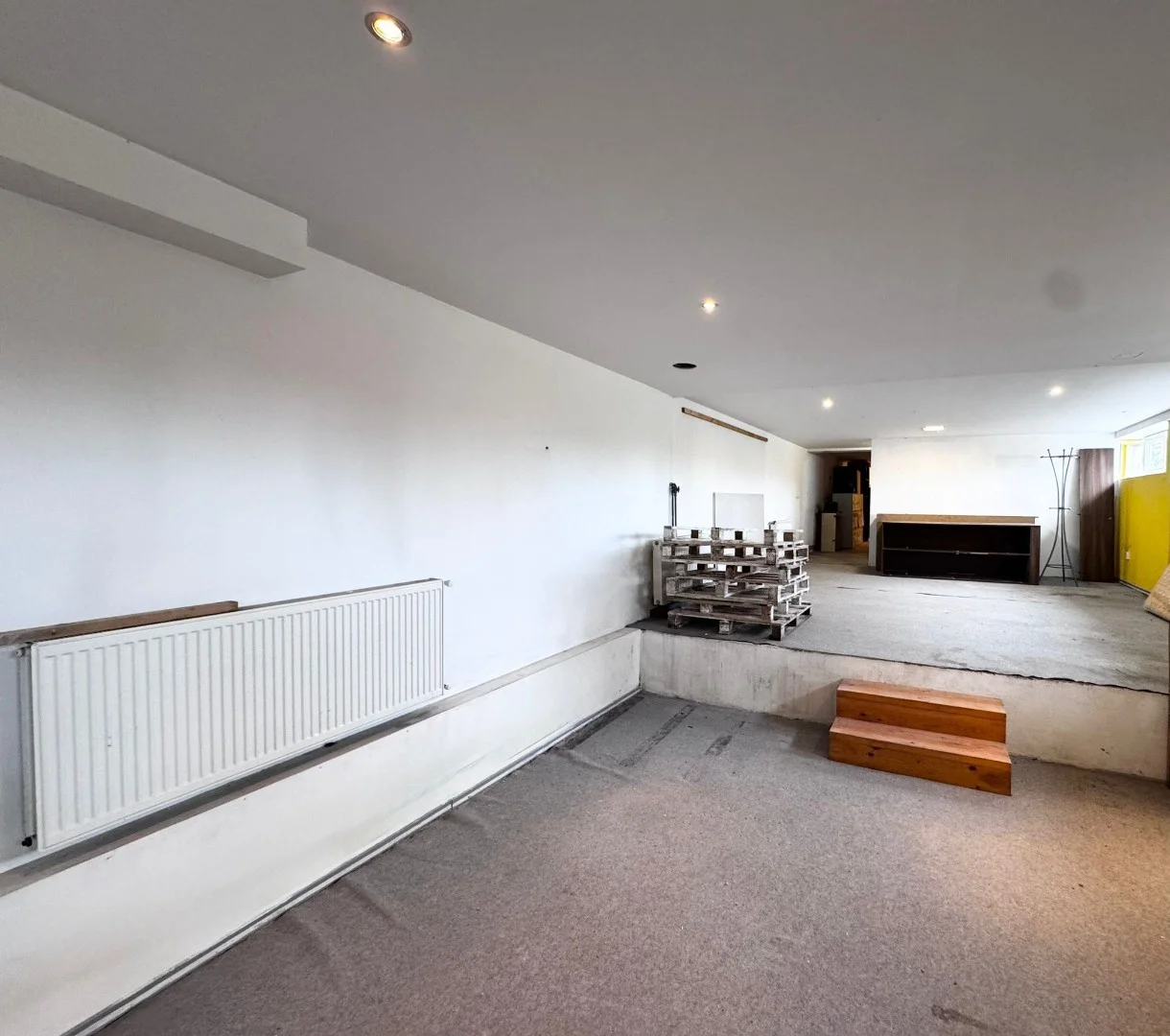 Kiadó üzlet iroda / üzlet / kereskedelmi / szolgáltató Zalaegerszegen - Kép 3