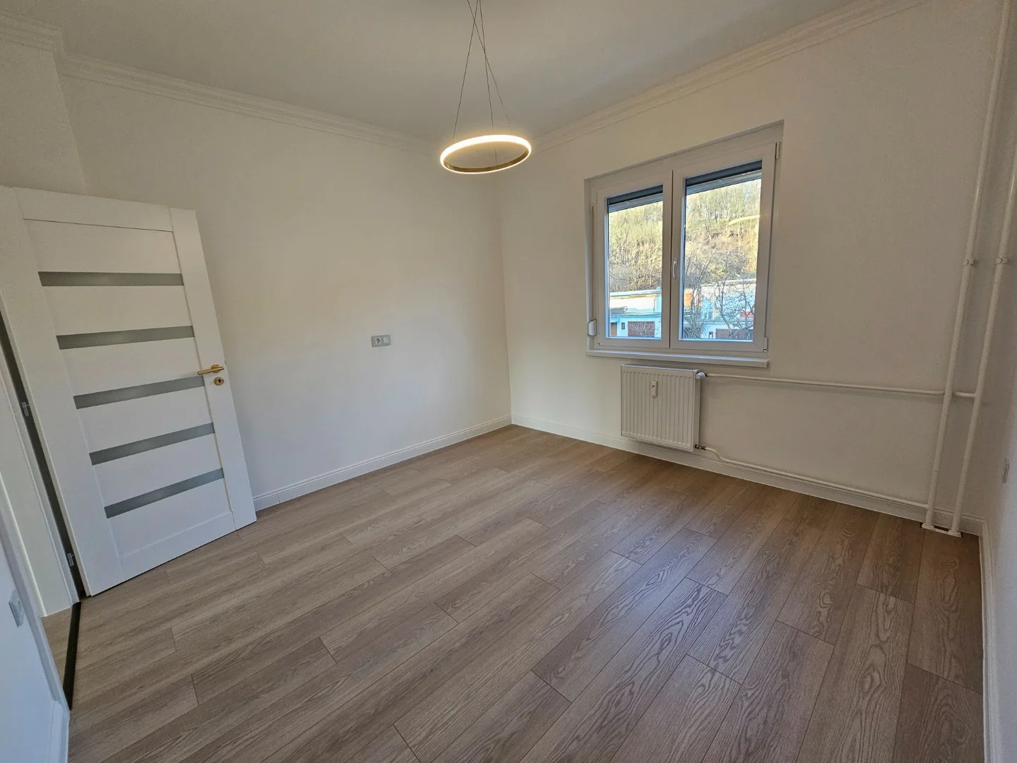 Eladó tégla lakás Komlón - Kép 6