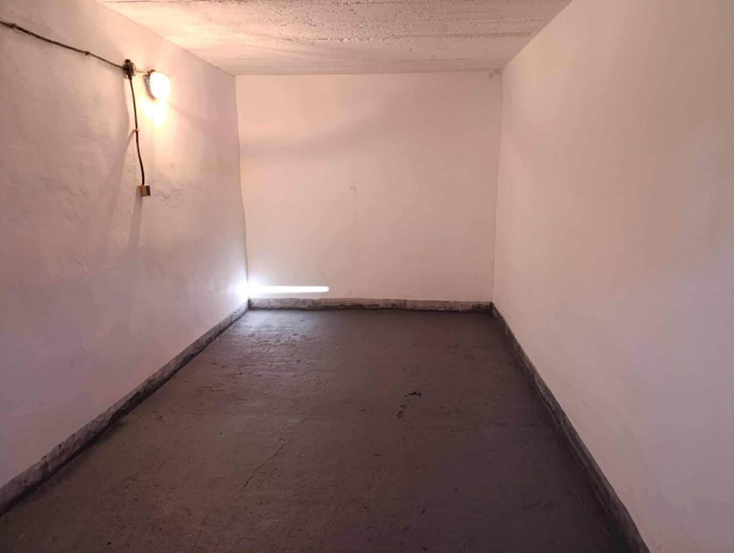 Eladó garázs garázs / beálló Kazincbarcikan - Kép 2