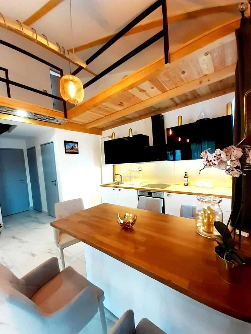 Kiadó sorház Budapest 16. ker.en