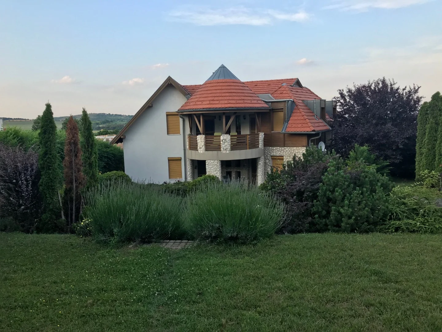 Eladó családi ház Velencen - Kép 10