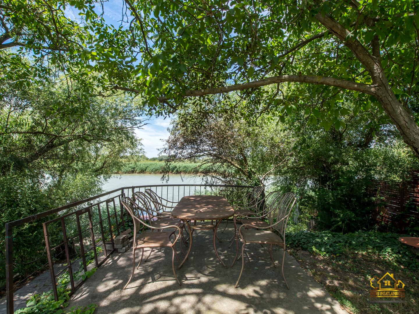 Eladó családi ház Majosházan - Kép 18