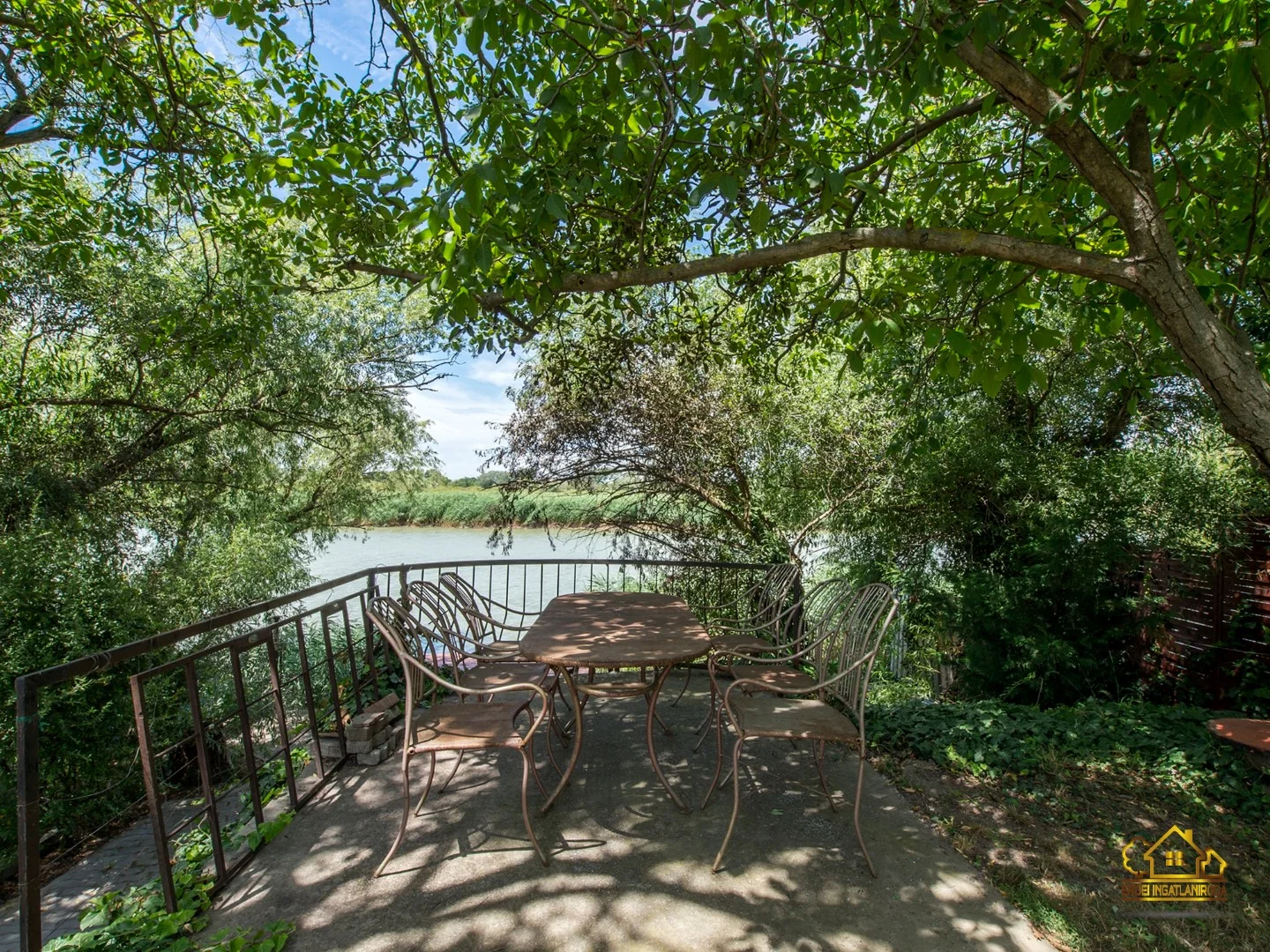 Eladó családi ház Majosházan - Kép 18