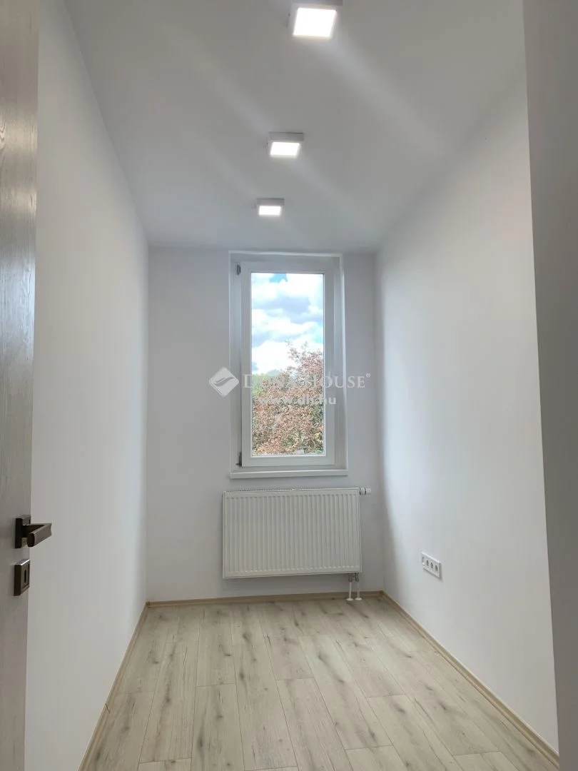 Eladó tégla lakás Budapest 03. ker.en - Kép 7