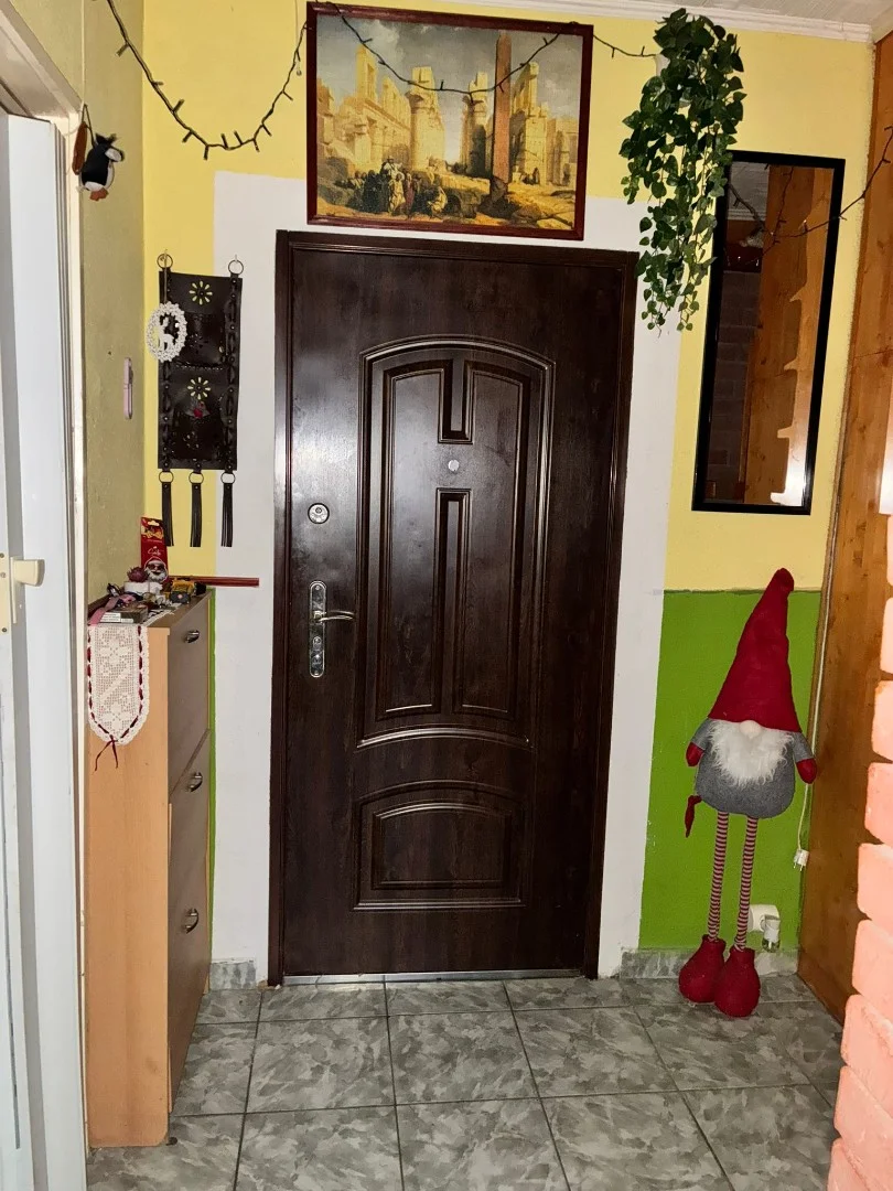 Eladó panel lakás Dunaújvárosban - Kép 4