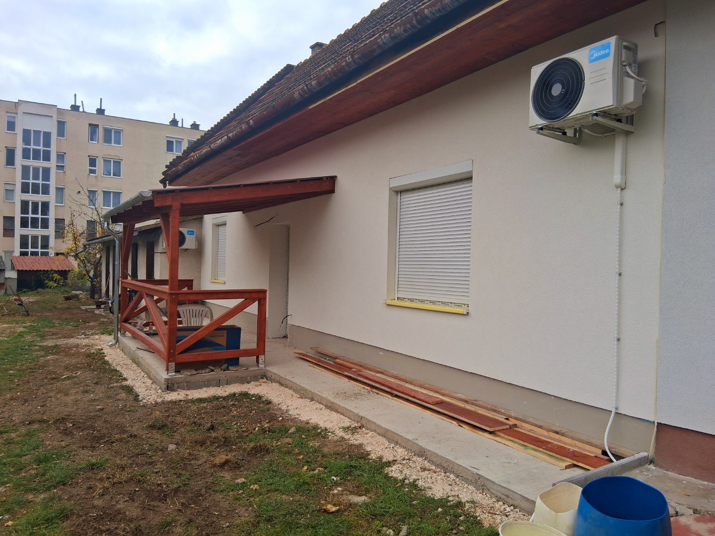 Eladó sorház Bicsken - Kép 2