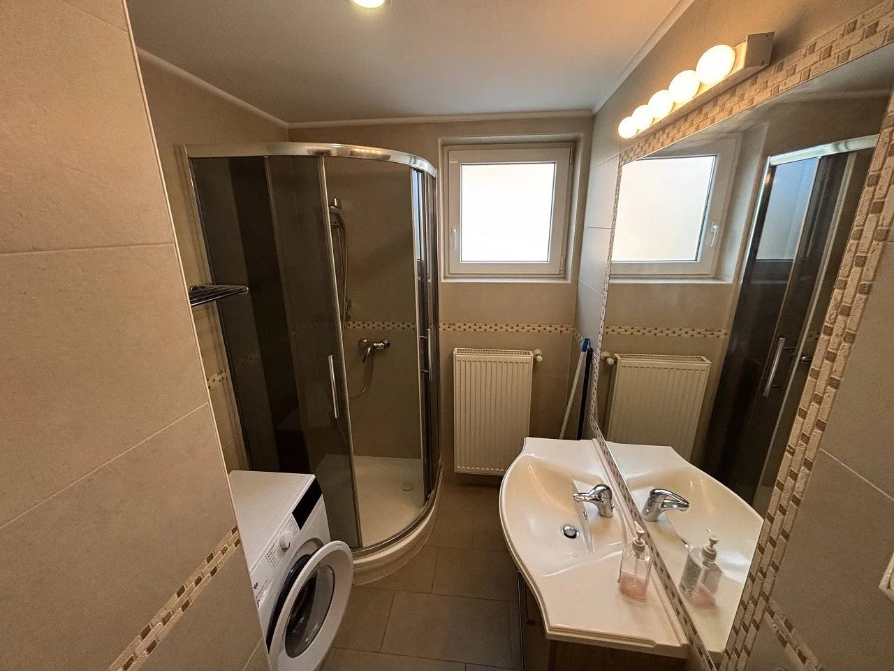 Kiadó tégla lakás Pécsen - Kép 10