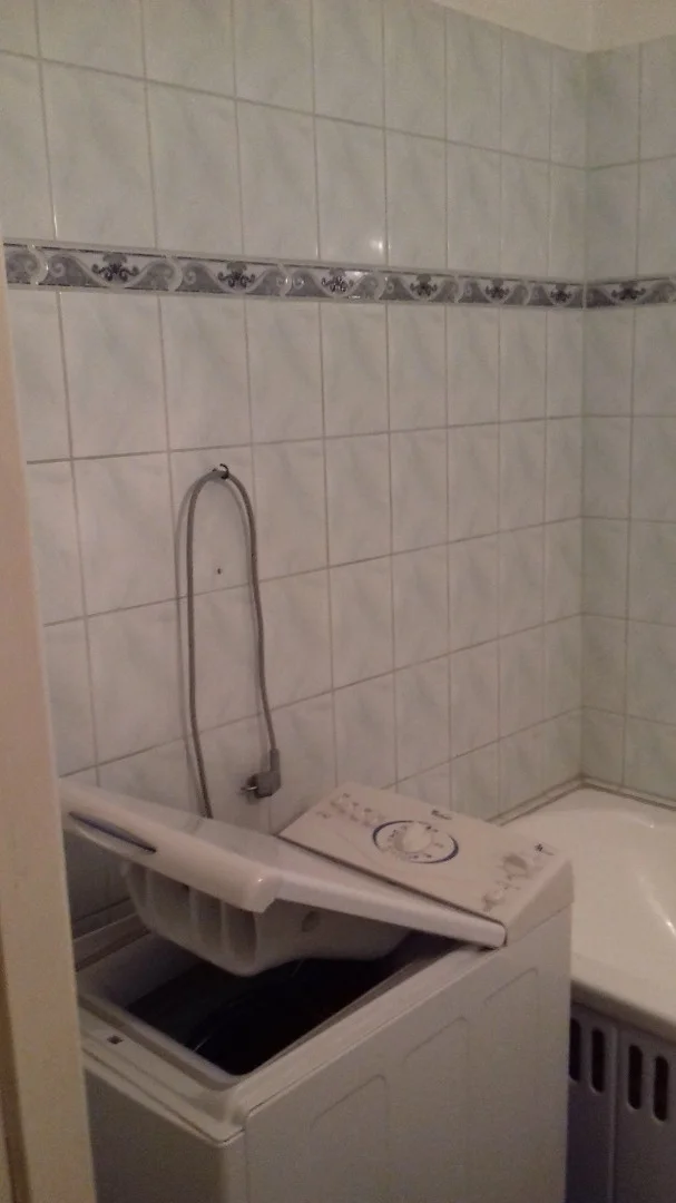 Eladó panel lakás Egerben - Kép 10