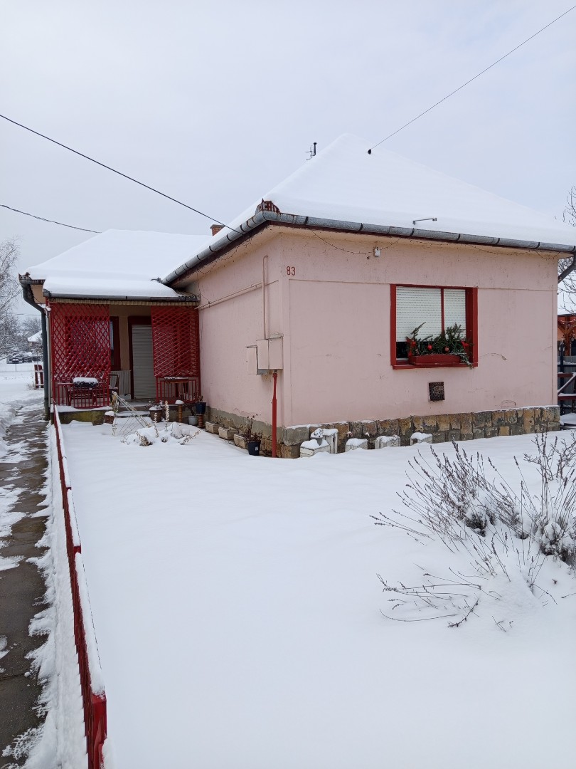 Eladó családi ház Romhányon