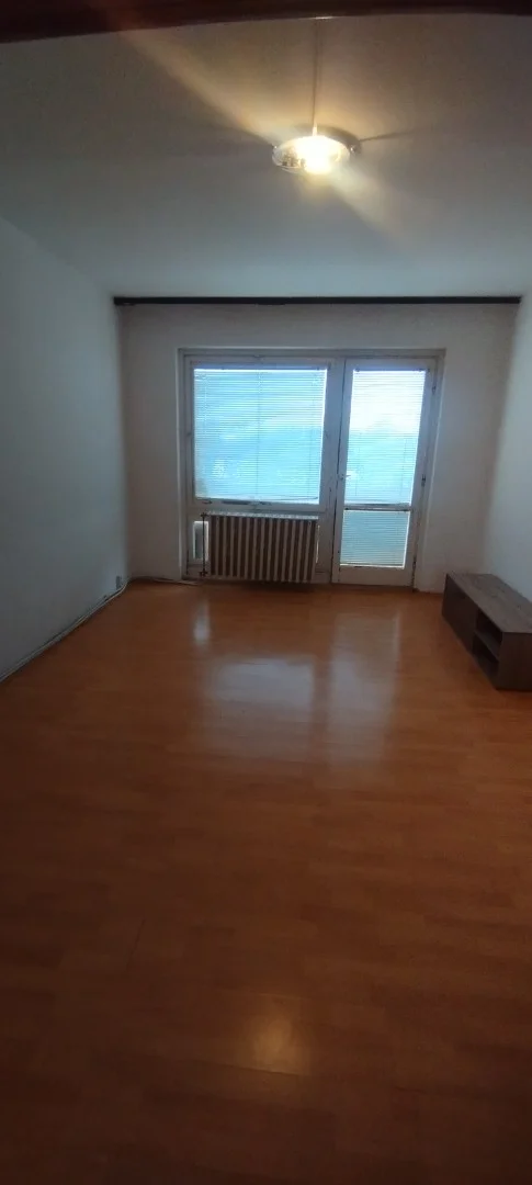 Eladó panel lakás Békésen - Kép 3