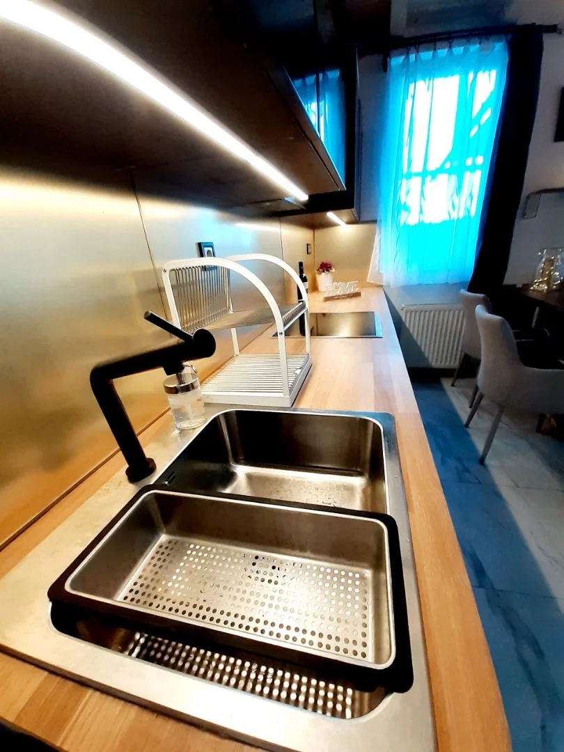 Kiadó sorház Budapest 16. ker.en - Kép 6