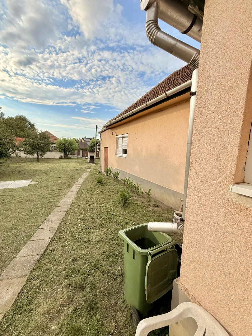 Eladó családi ház Kistokajon - Kép 10