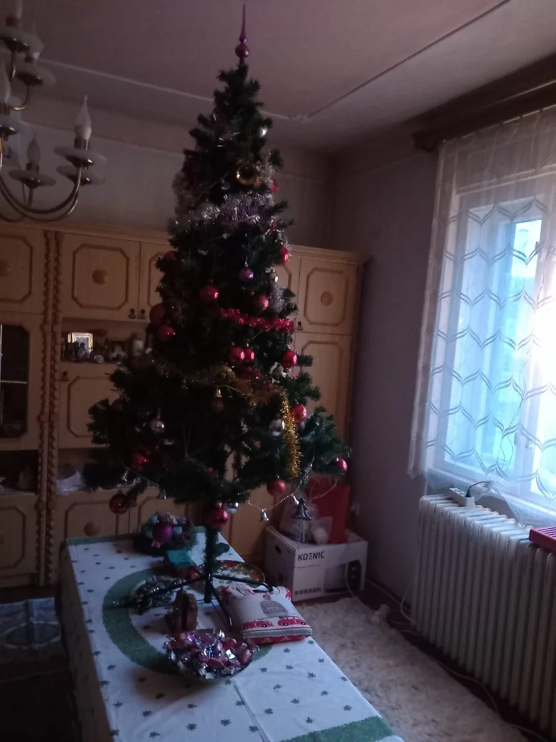 Eladó panel lakás Szolnokon