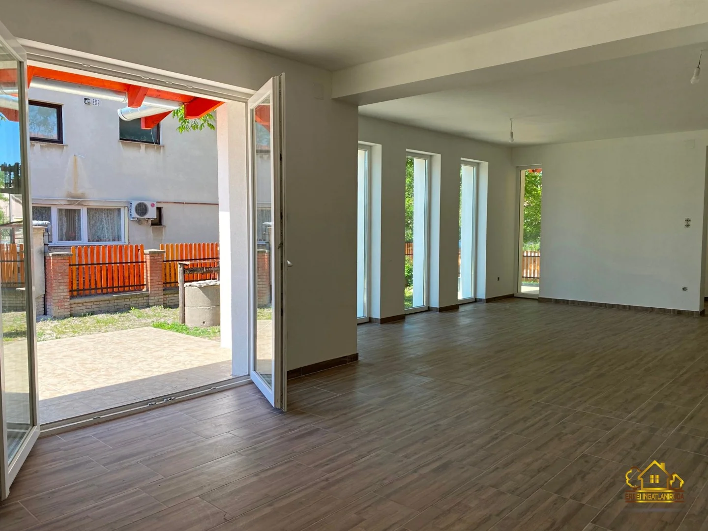 Eladó családi ház Szigetcsépen - Kép 2