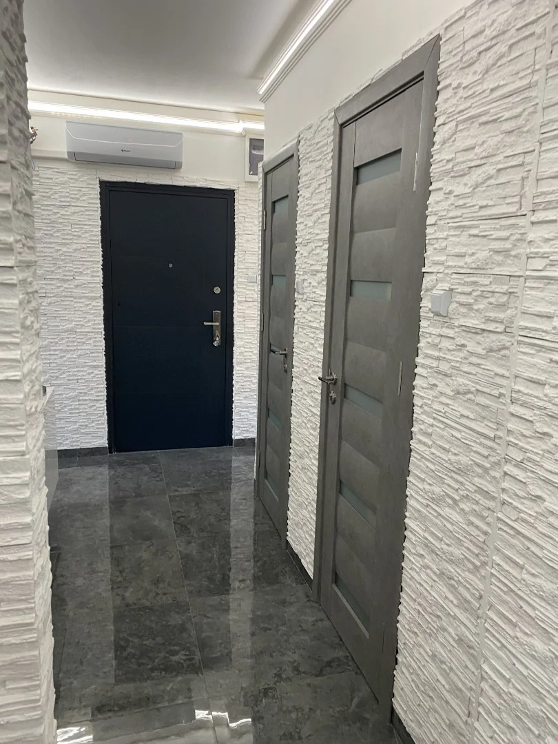 Eladó panel lakás Debrecenben - Kép 7