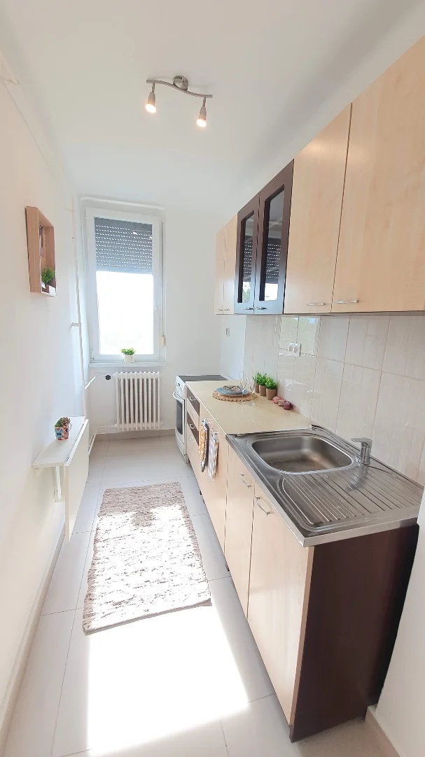 Eladó panel lakás Tatabányán - Kép 4