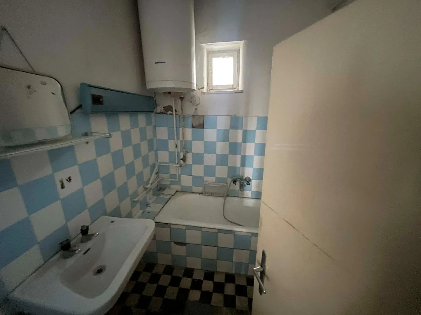 Eladó családi ház Kislétan - Kép 6