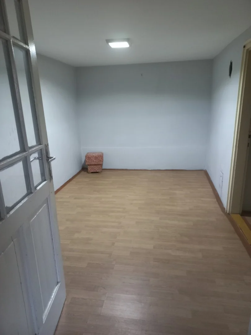 Eladó családi ház Jászfényszarun - Kép 6