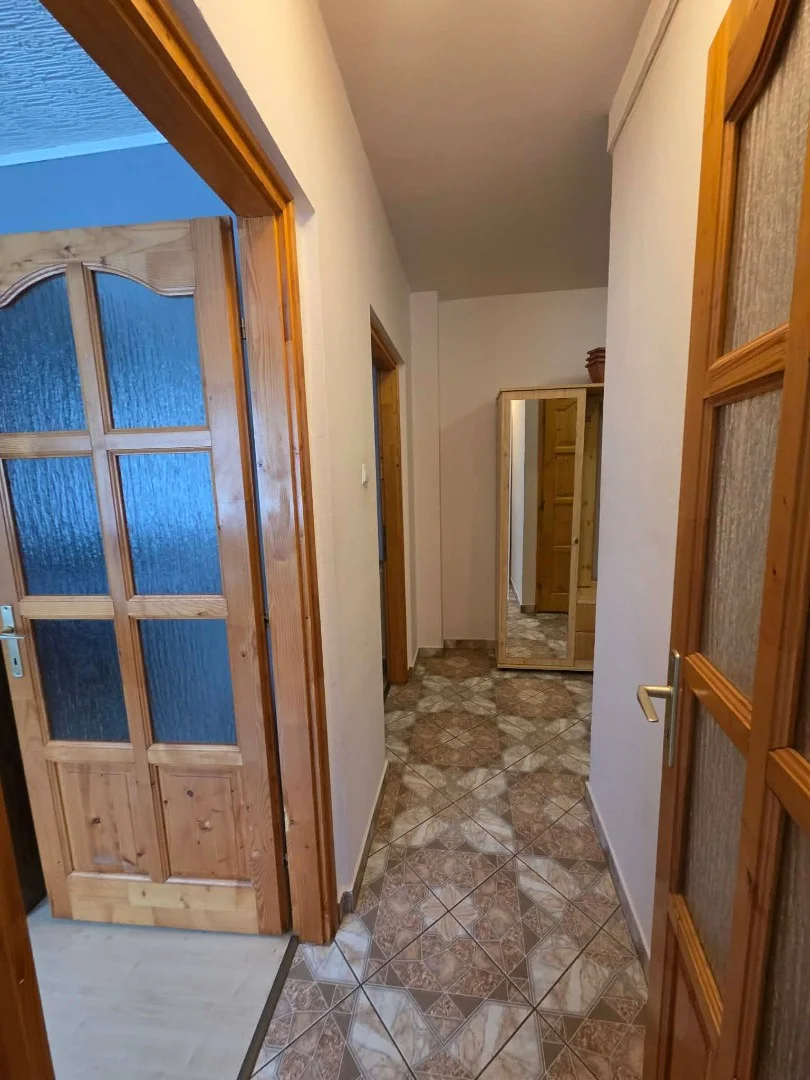 Eladó panel lakás Oroszlányon - Kép 8