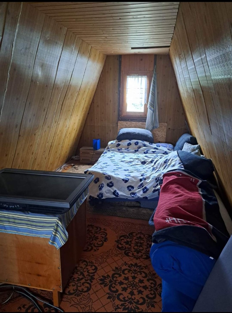 Eladó önálló nyaraló nyaraló / üdülő Oroszlányon - Kép 3