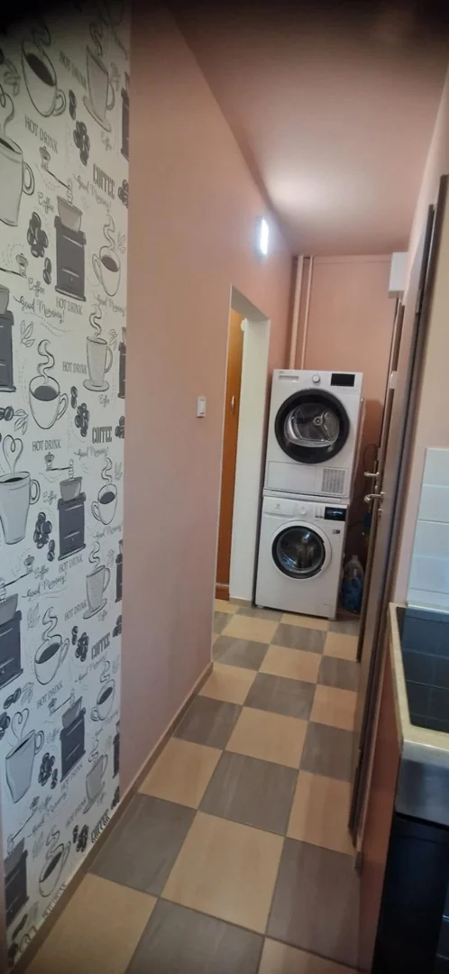 Eladó panel lakás Nyíregyházán - Kép 8
