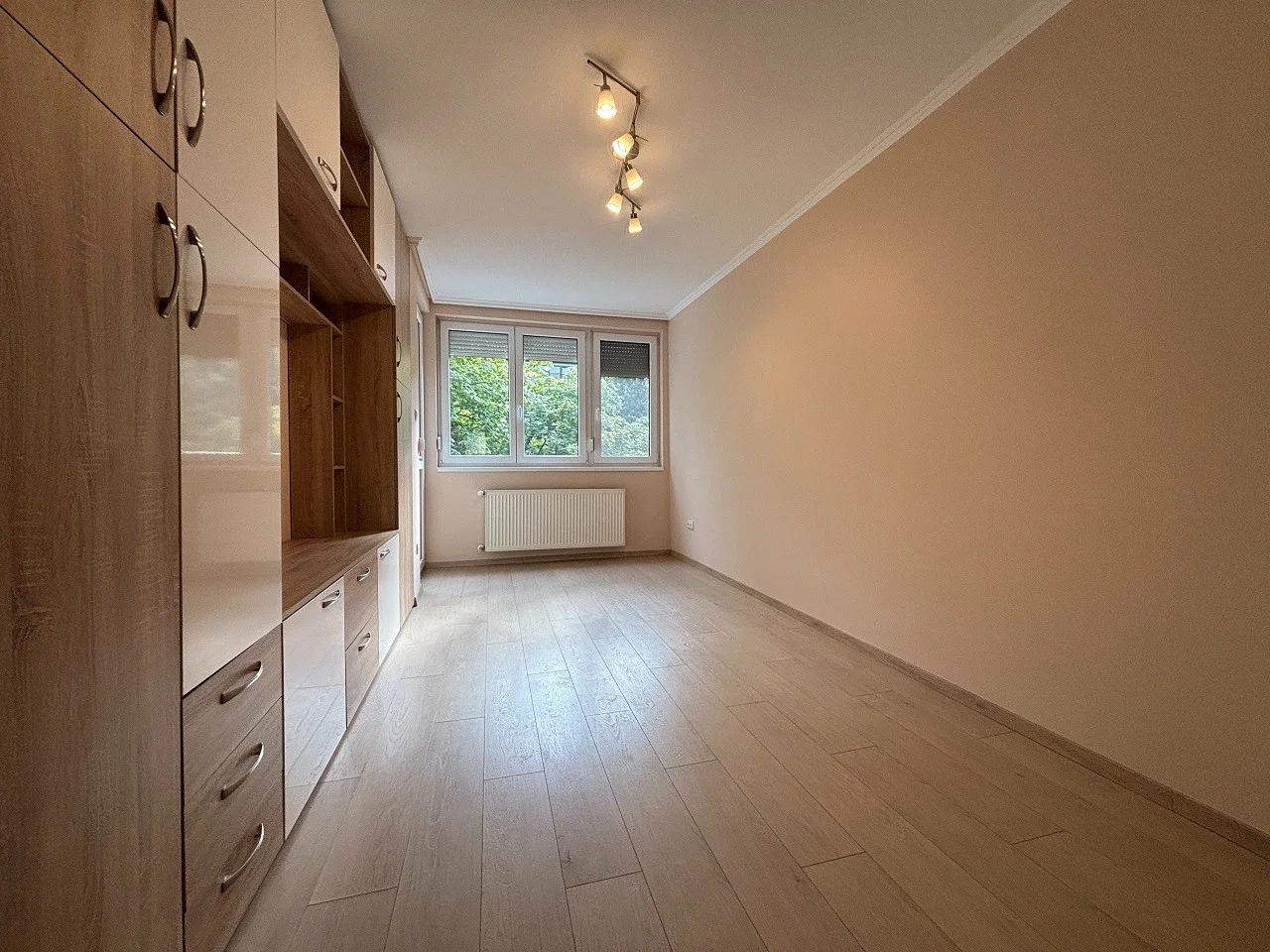 Kiadó tégla lakás Pécsen - Kép 16