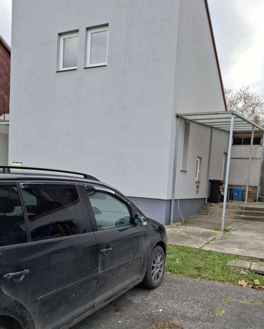 Kiadó üzlet iroda / üzlet / kereskedelmi / szolgáltató Zalakaroson - Kép 2