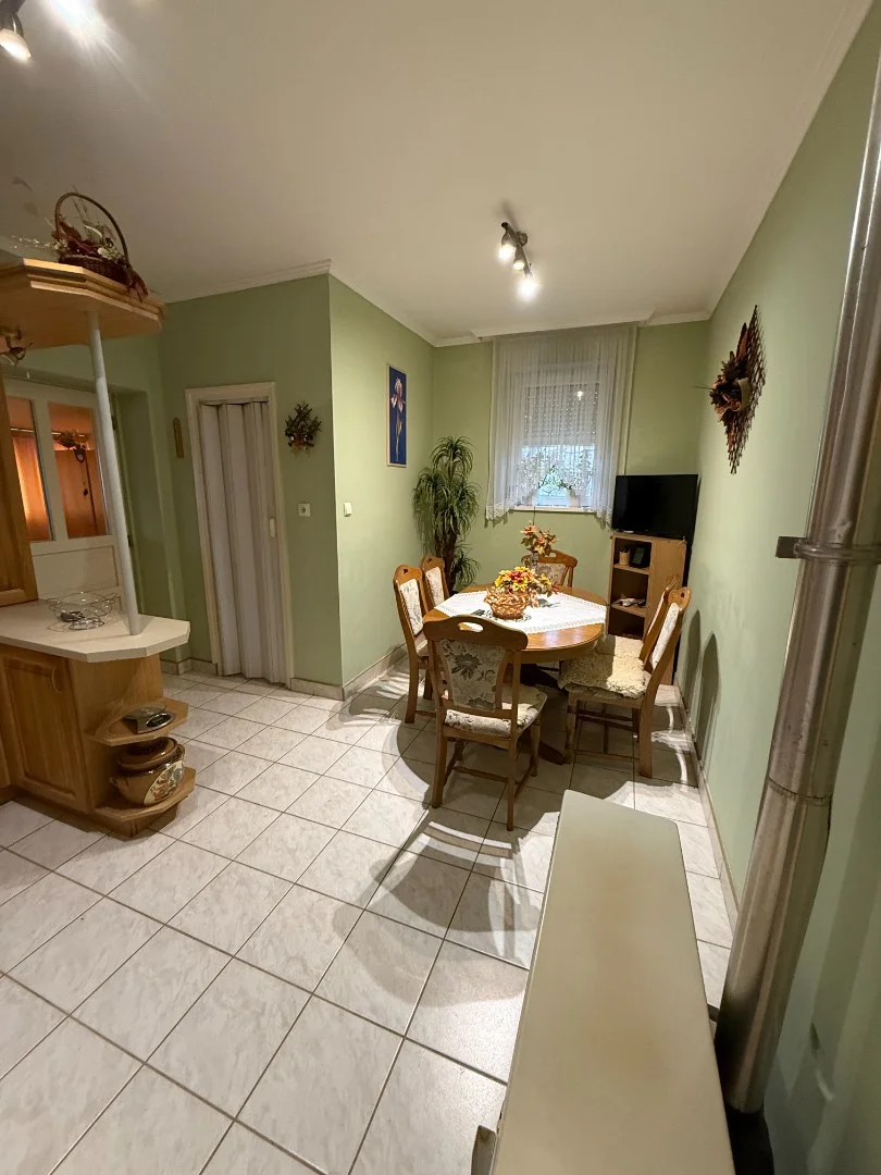 Eladó sorház Bajan