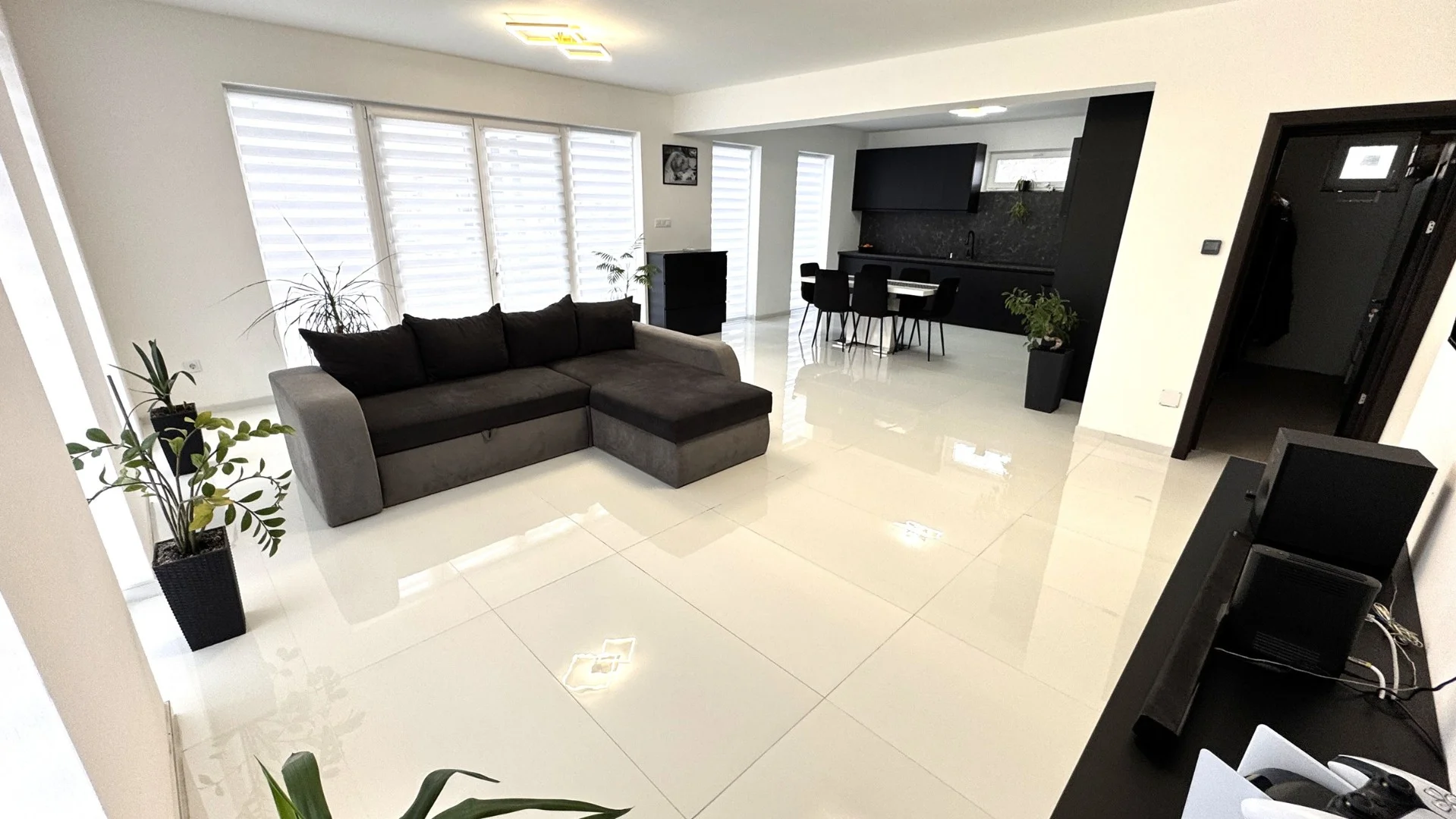 Eladó családi ház Nyíregyházán - Kép 7