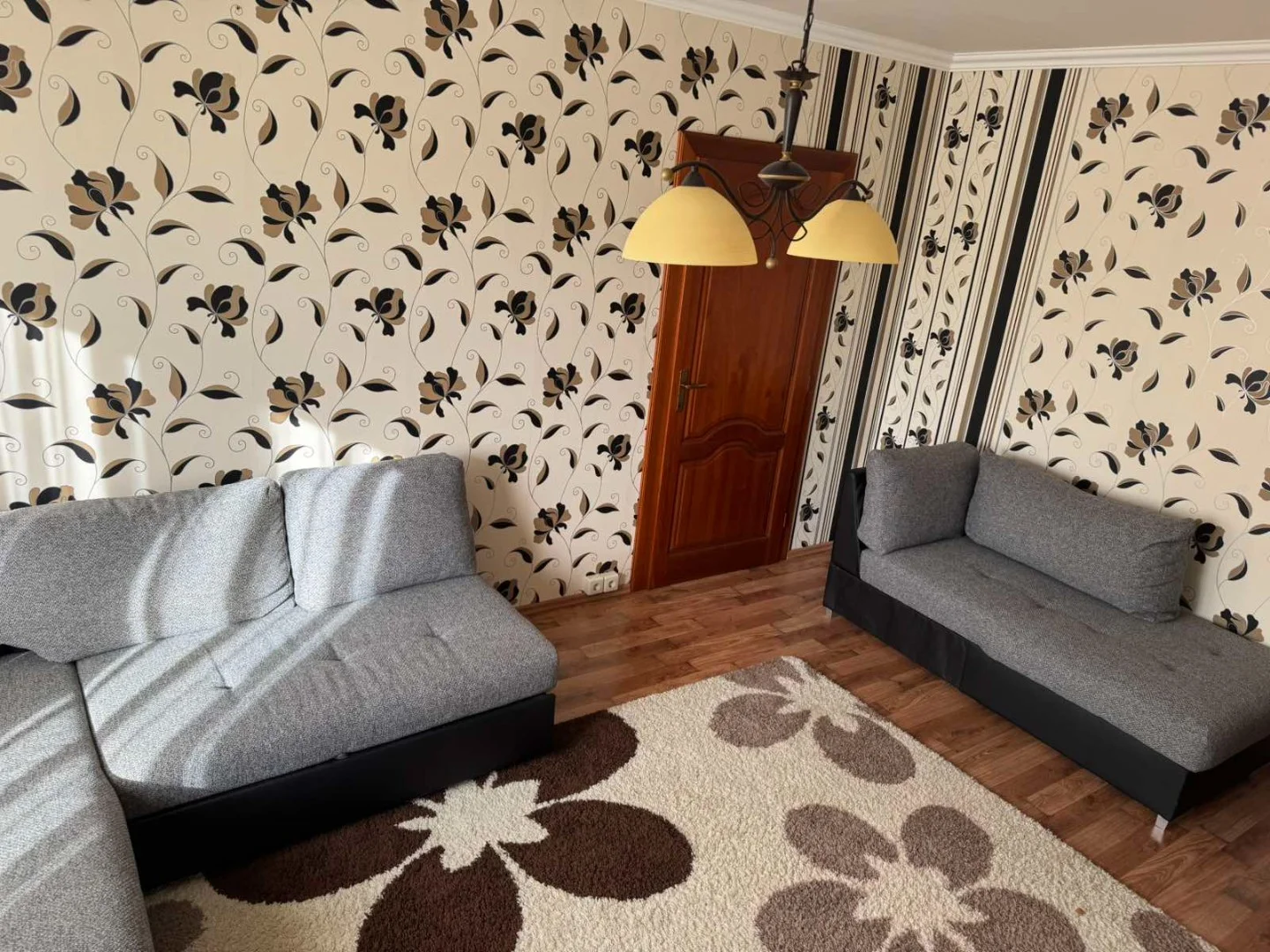 Kiadó panel lakás Debrecenben - Kép 3