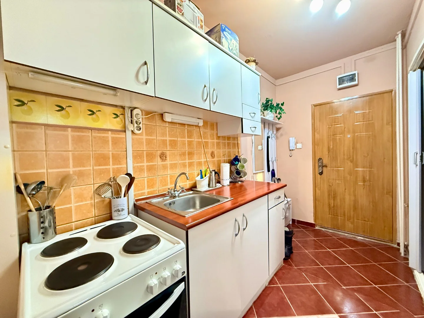 Eladó panel lakás Oroszlányon - Kép 9