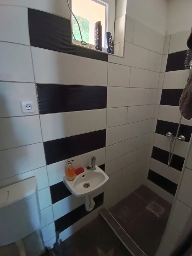 Eladó tégla lakás Vácon - Kép 9