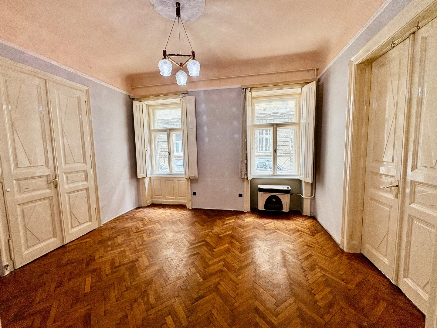 Eladó tégla lakás Budapest 08. ker.en - Kép 3