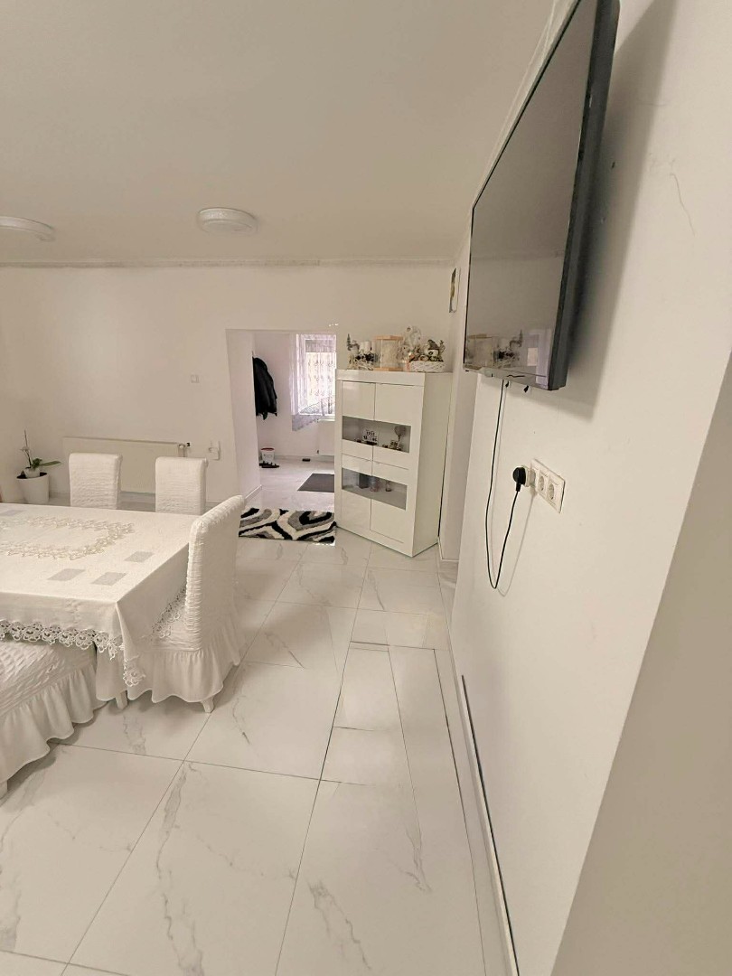 Eladó családi ház Sajószentpéteren - Kép 7