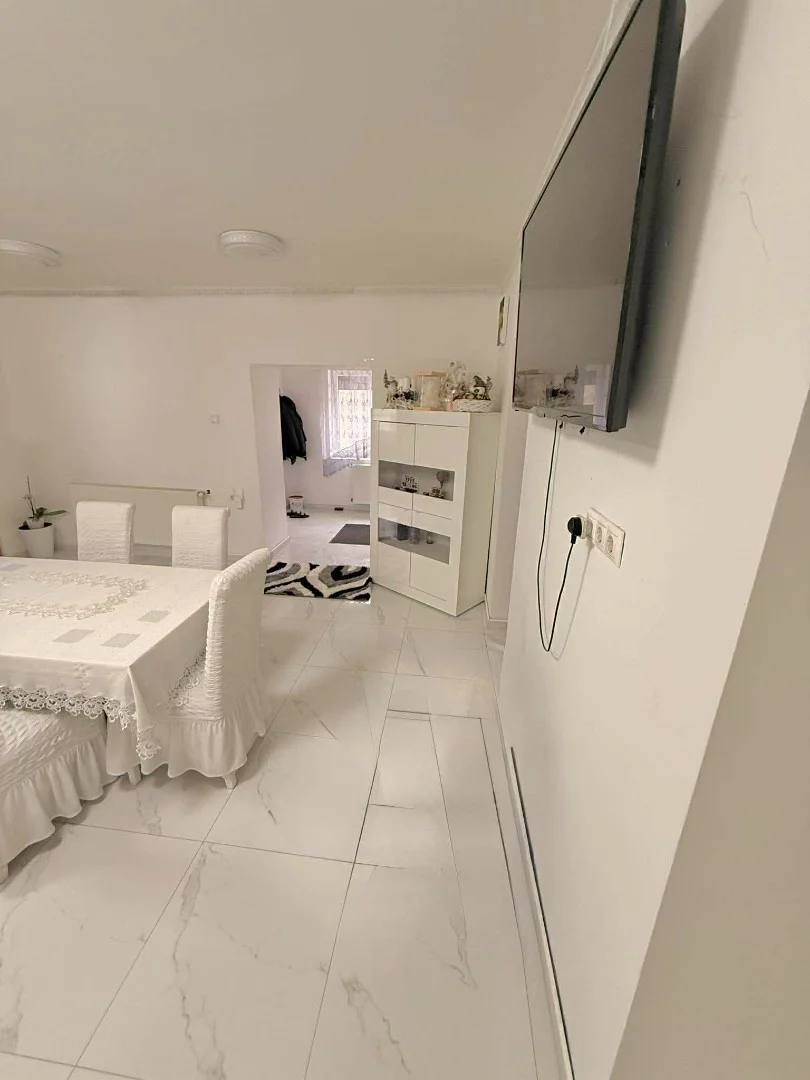 Eladó családi ház Sajószentpéteren - Kép 7