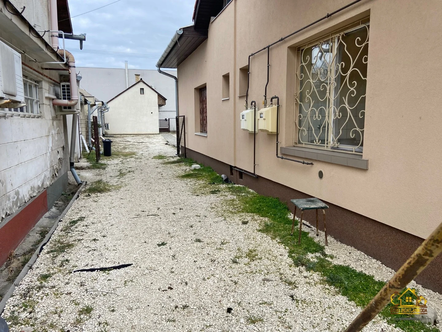 Kiadó üzlet iroda / üzlet / kereskedelmi / szolgáltató Szigethalomon - Kép 20