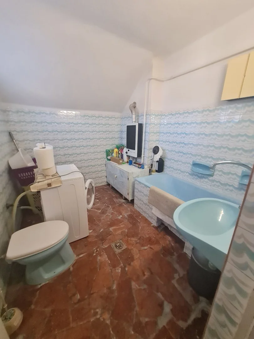 Eladó tégla lakás Székesfehérváron - Kép 17