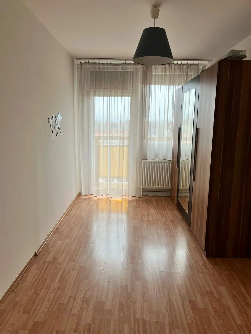 Eladó panel lakás Budapest 10. ker.en - Kép 5
