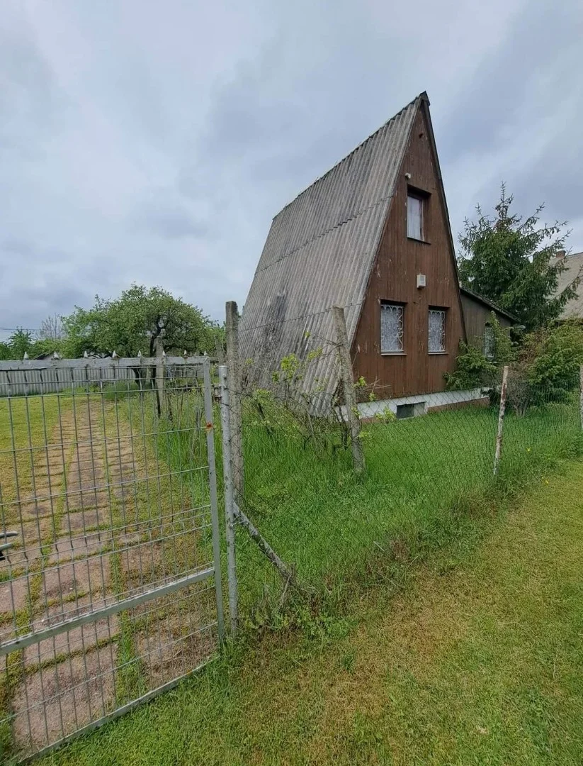 Eladó önálló nyaraló nyaraló / üdülő Oroszlányon - Kép 2