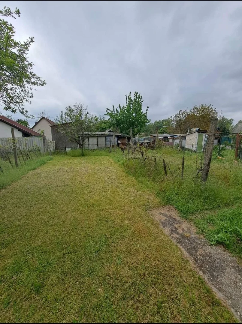 Eladó önálló nyaraló nyaraló / üdülő Oroszlányon - Kép 7