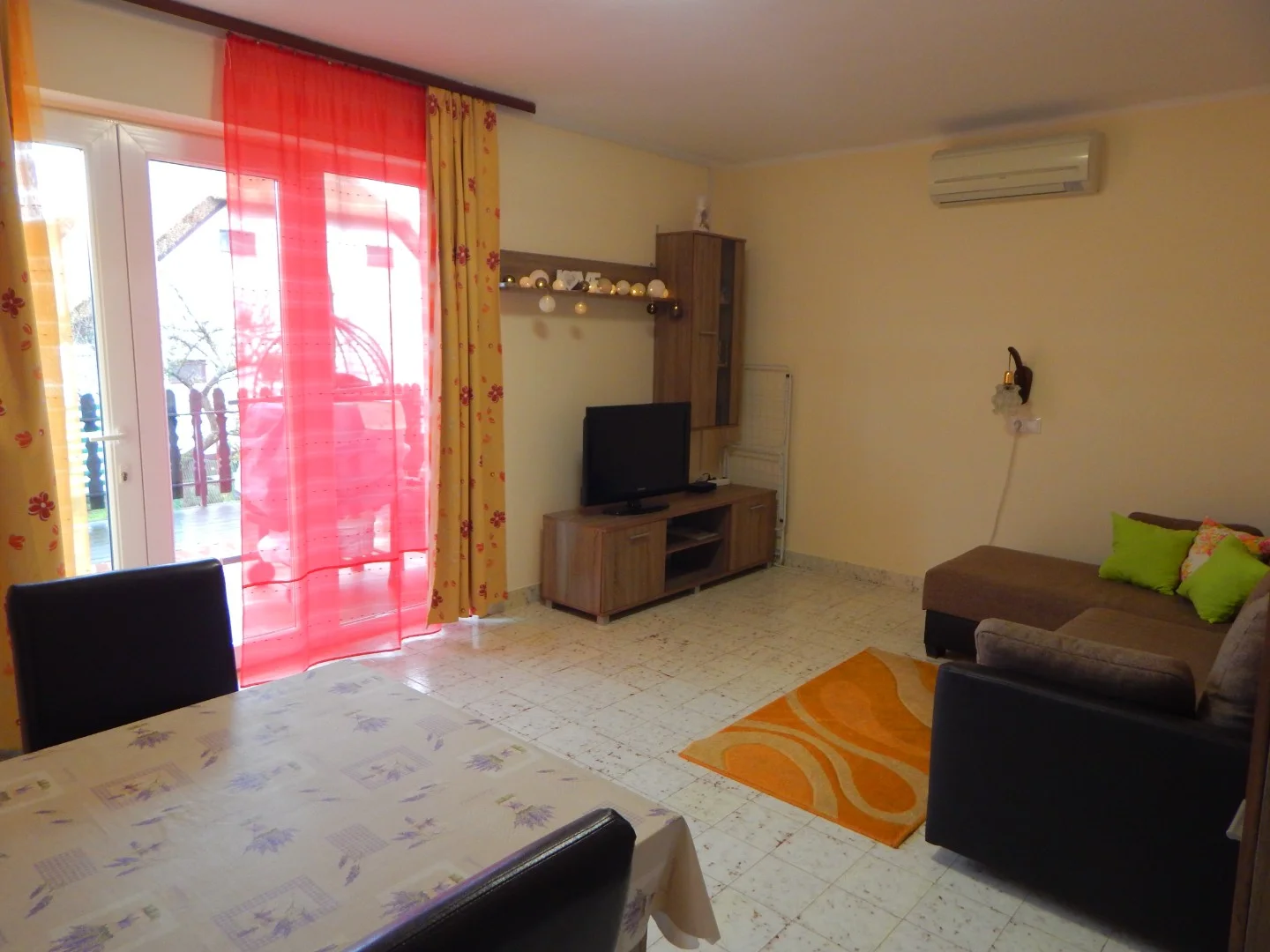 Eladó ikerház Vonyarcvashegyen - Kép 2