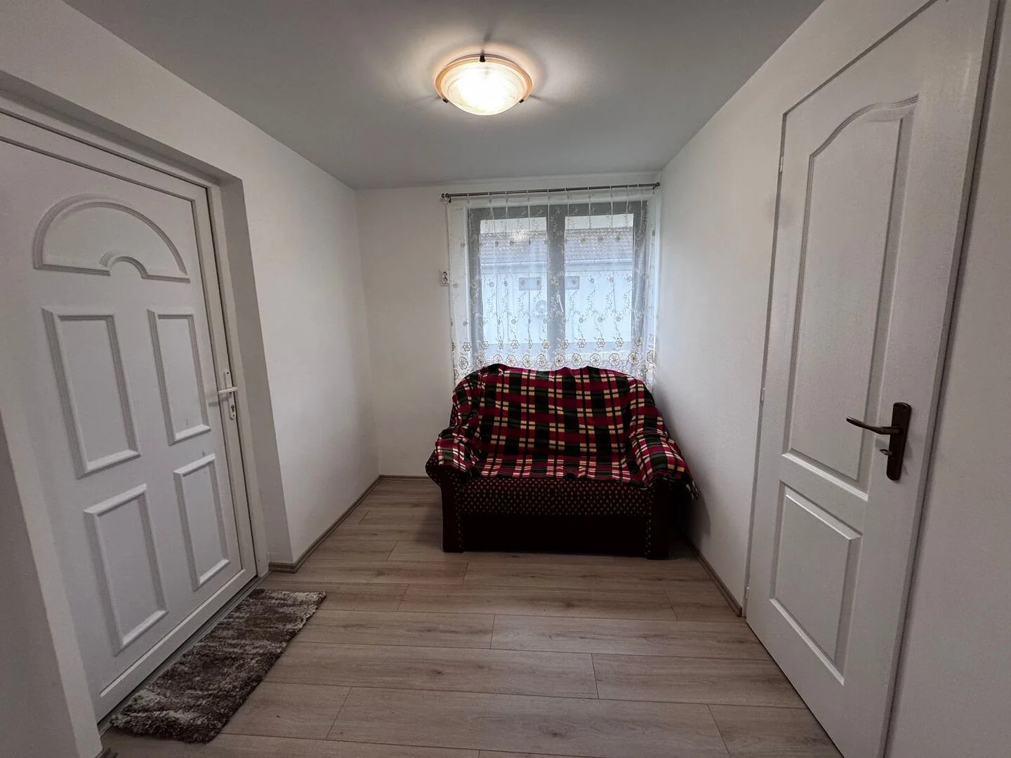 Eladó családi ház Egerváron - Kép 4