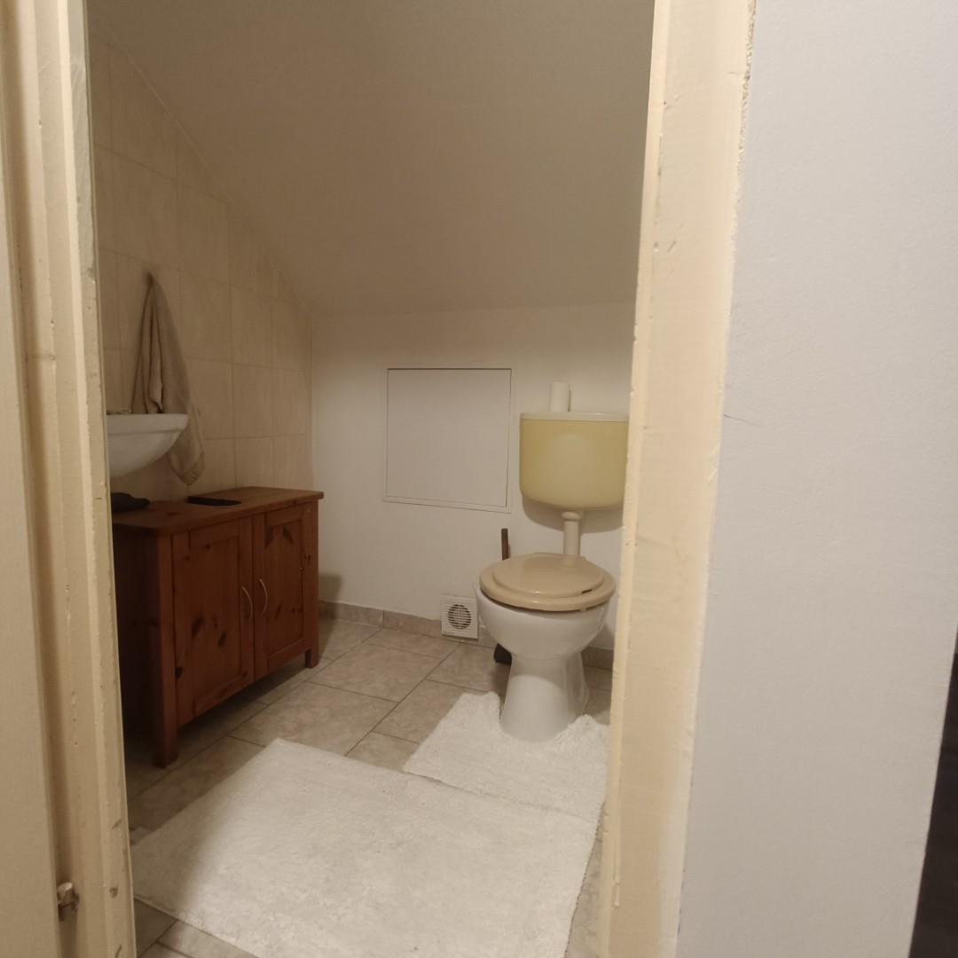 Eladó családi ház Tiszacsegen - Kép 6