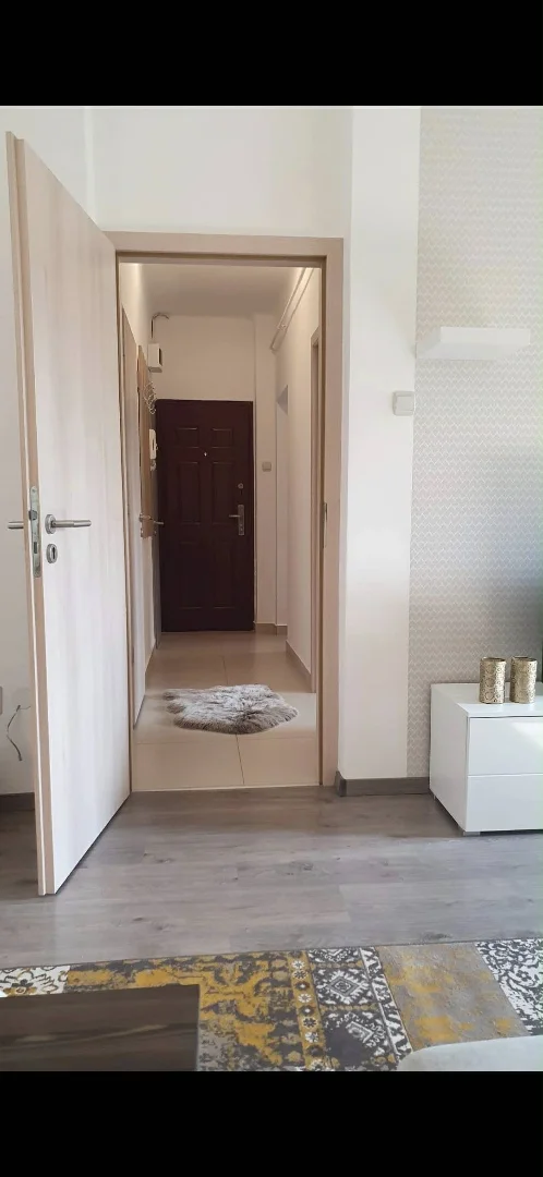 Eladó panel lakás Tatabányán - Kép 9