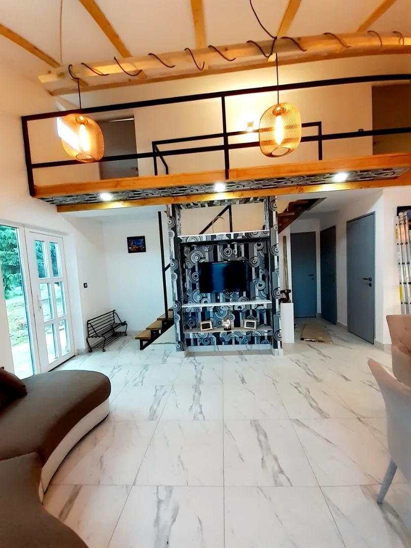 Kiadó sorház Budapest 16. ker.en - Kép 13