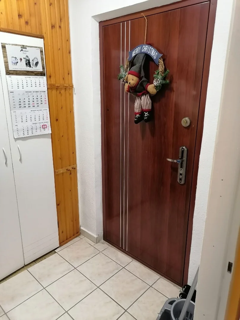 Eladó panel lakás Dunaújvárosban - Kép 3