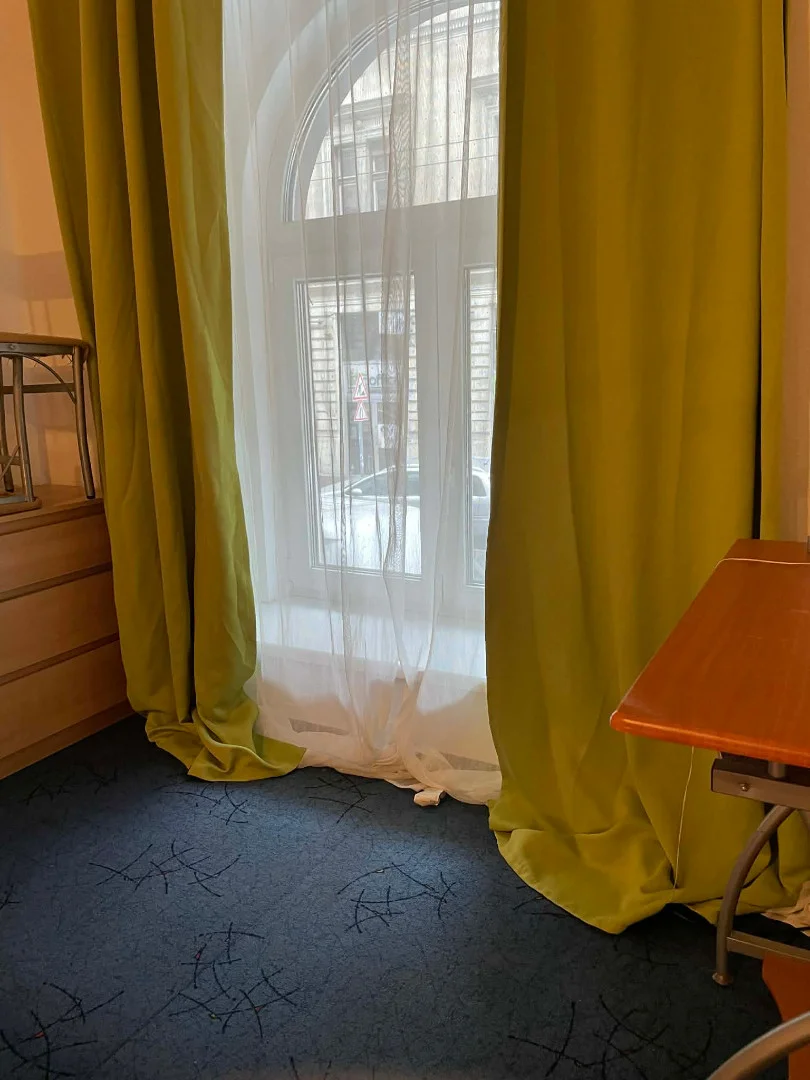 Eladó tégla lakás Budapest 06. ker.en - Kép 13